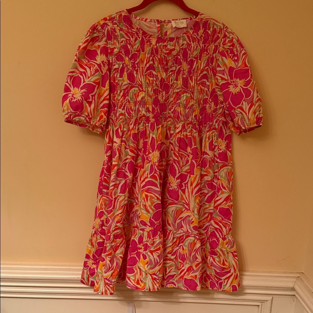Fate Pink and Orange Floral Dress Sz Small